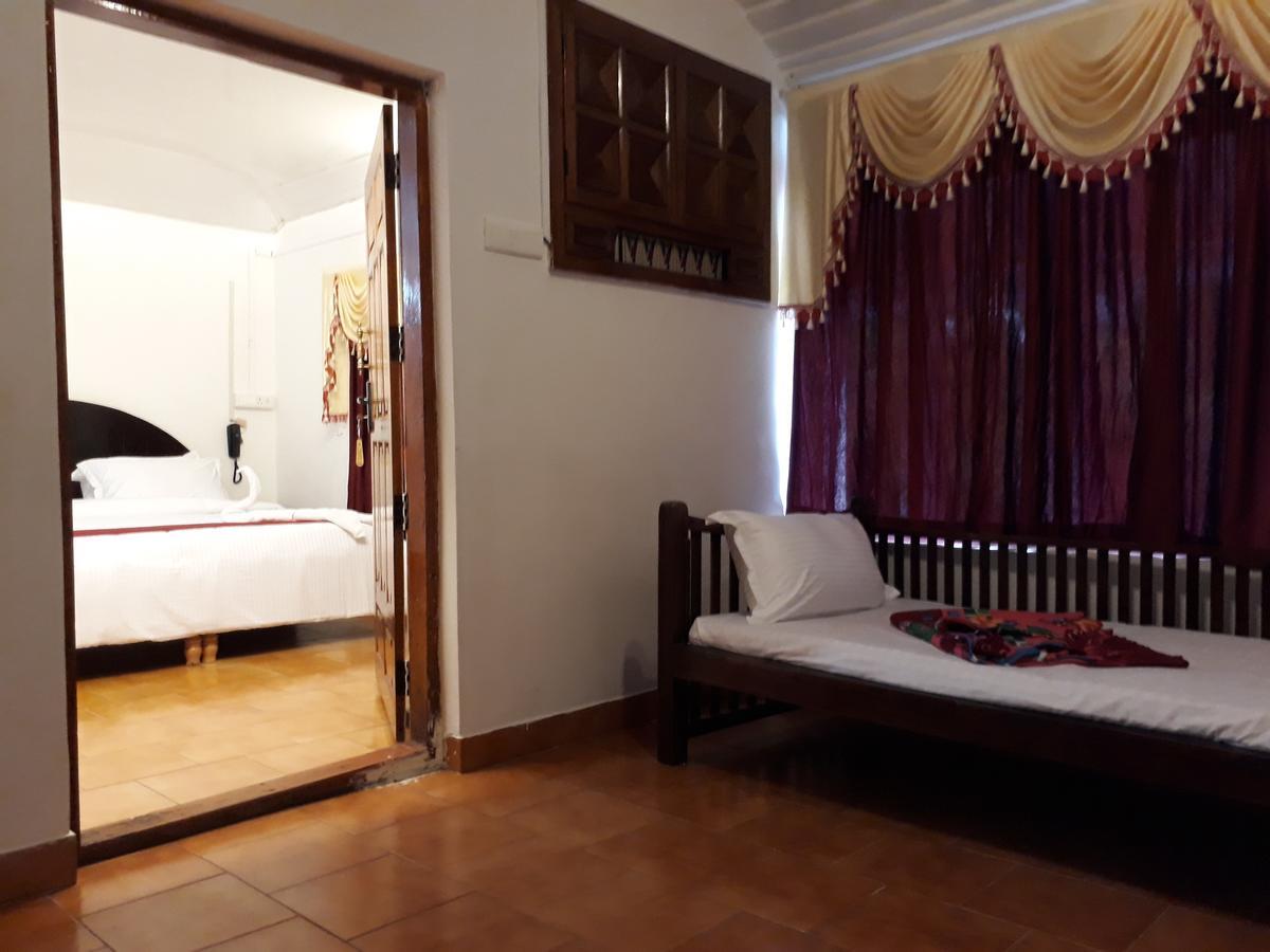 Hotel Golden Green Munnar Exteriér fotografie